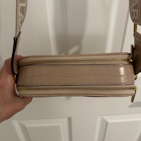 KARL LAGERFELD PARIS Maybelle Crossbody Camera Bag Shell/Tan/Beige color - Picture 10 of 16